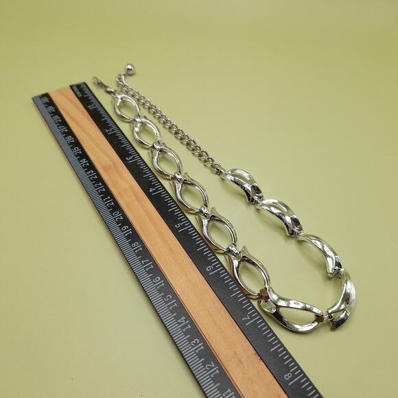 Vintage Silver Tone Oval Link Choker Necklace, 16 Inches, 1950s - Picture 10 of 12